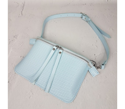 Сумка жіноча поясна "НЕКСТ" натуральна шкіра, небесно-блакитна плетінка