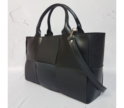 Сумка женская "Вега" натуральная кожа, черная с тиснением под рептилию