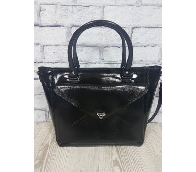 Сумка жіноча "Бона" натуральна шкіра, чорна глянсова кишеню під рептилію