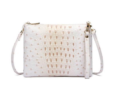 Жіноча сумка-клатч шкірзамінника AMELIE GALANTI A991503-3-cream