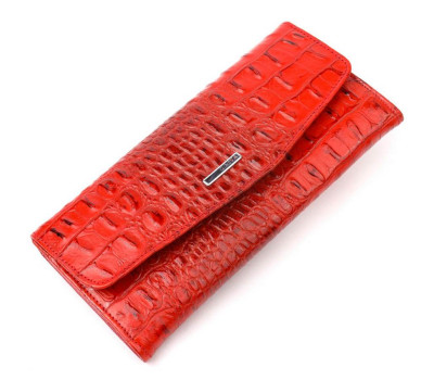 Красивий жіночий гаманець з клапаном із фактурної шкіри під крокодила KARYA 21106 Червоний