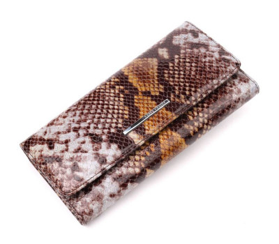 Оригінальний жіночий гаманець із натуральної фактурної шкіри під змію KARYA 21012 Коричневий