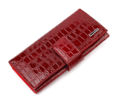 Красивий жіночий гаманець з натуральної лакованої фактурної шкіри під крокодила KARYA 21033 Червоний