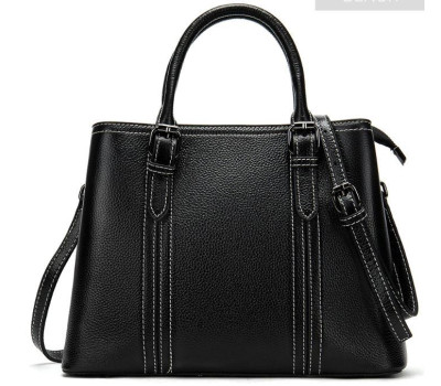 Класична жіноча сумка в шкірі флотар Vintage 14861 Чорна
