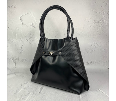 Жіноча сумка "Флай" натуральна шкіра, чорна з плетінкою