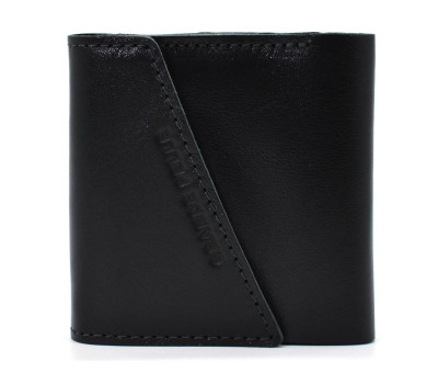 Шкіряне портмоне чорне глянсове Grande Pelle 910610 з монетницею