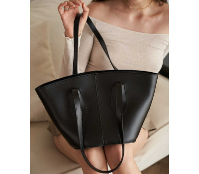 Стильна жіноча сумочка «Марта» чорна WeLassie