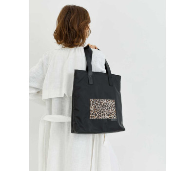 Шкіряна жіноча сумка «Leo» світлий леопард WeLassie