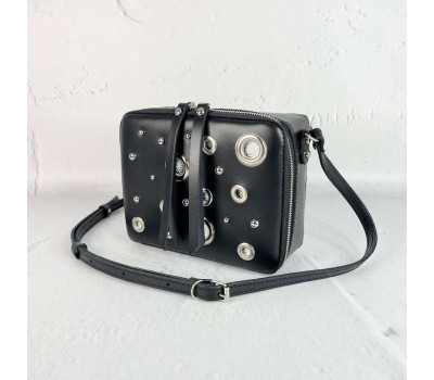 Сумка жіноча "КВАДРО" натуральна шкіра, чорна напівматова з люверсами