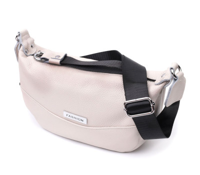 Жіноча сумка через плече з незвичайним бігунком брелоком з натуральної шкіри Vintage 22616 Біла