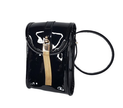 Сумка жіноча "Лайк" лакована шкіра, колір чорний, з ланцюжком