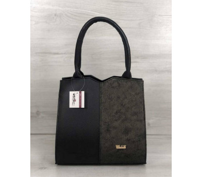 Классическая женская сумка Треугольник черного цвета со вставкой золото WeLassie