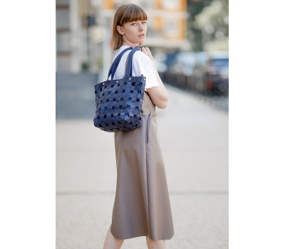 Шкіряна плетена жіноча сумка Пазл L синя Crazy Horse - BN-BAG-33-nn BlankNote